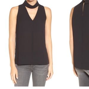 Black choker collar tank top..